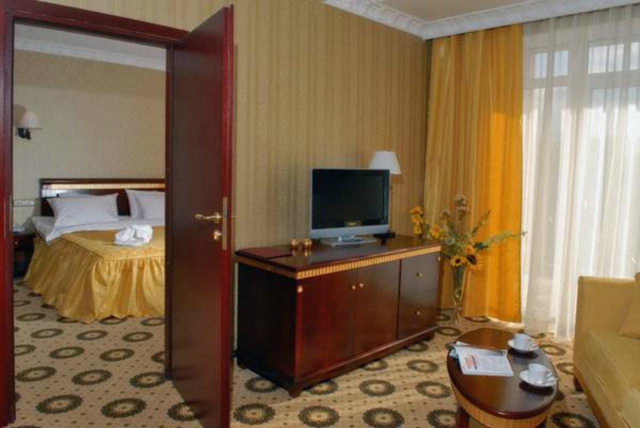 Royal Hotels And Spa Resorts Promenad 特鲁斯卡韦茨 外观 照片
